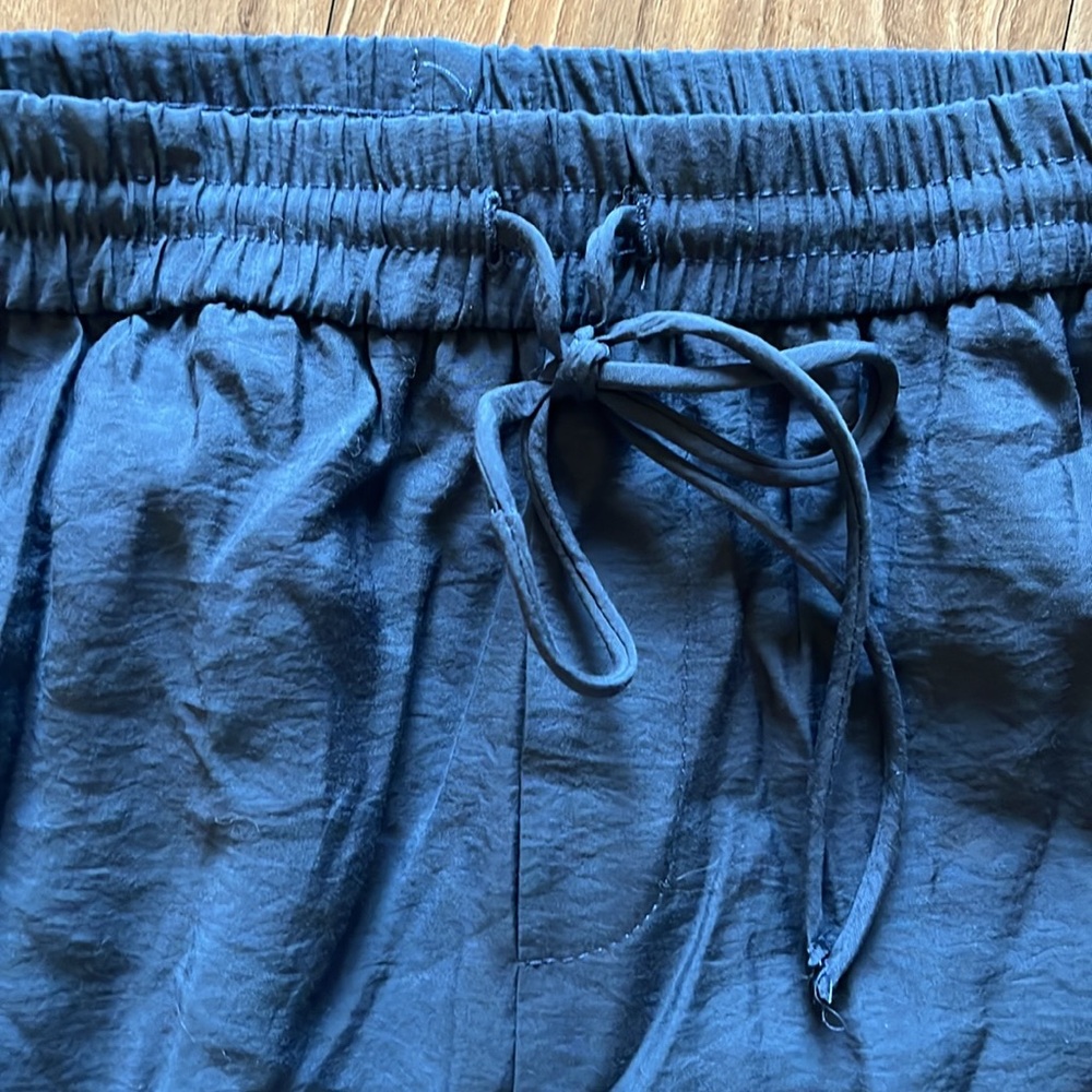 Zara pants - Picture 3 of 4